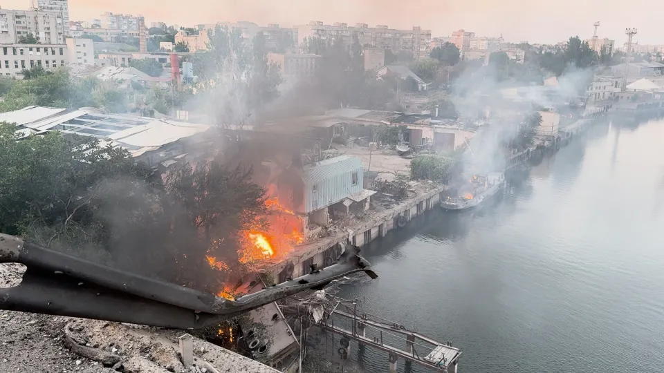 Rusi ne odnehajo z bombardiranjem Ukrajine | FOTO: Getty