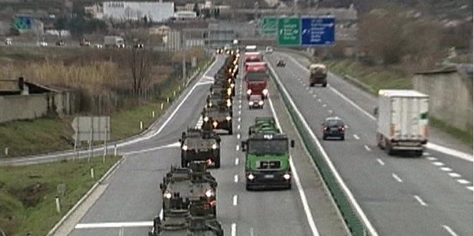 Vojaški konvoji med 10. in 14. novembrom na Dolenjskem in v Brežicah: vaja v pogojih zaostrenih razmer