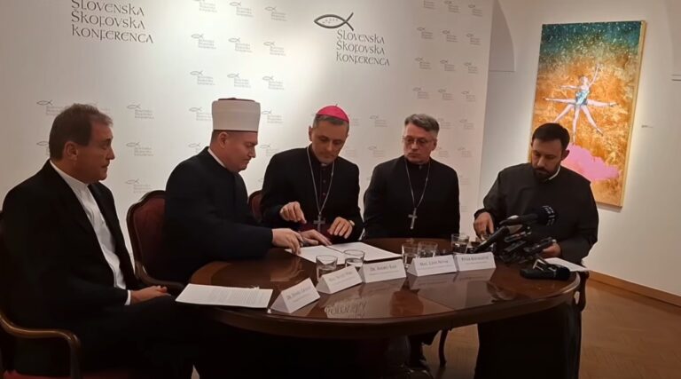 VSE verske skupnosti (ne samo katoliška) enotno skupaj z zdravniki so PROTI evtanaziji
