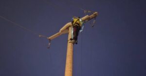 Delavec Elektra Maribor jezen na kavč Slovence: »Medtem, ko so nekateri doma na kavču sedeli…«