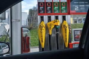 Skoraj polovica bencinskih črpalk po Slovenij nima več dizelskega goriva FOTO: Na Dlani