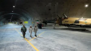 Strokovnjaki so si enotni: dokler obstajajo podzemne utrdbe mulahov, lahko Iran še naprej izstreljuje rakete, režim pa lahko preživi. Foto: picture alliance/AA