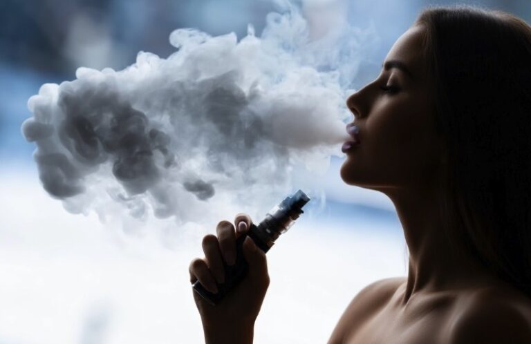 E-cigarete vseeno lahko povzročajo raka