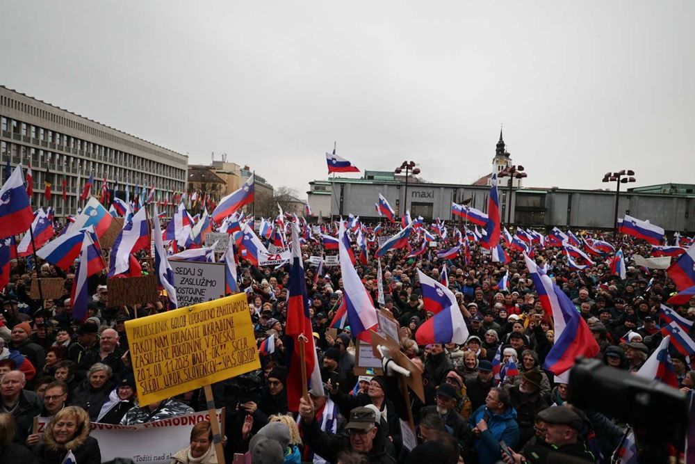FOTO: Tomo Strle, Domovina