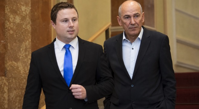 Žan Mohorič in Janez Janša | FOTO: Pokukaj24.si / DALL·E