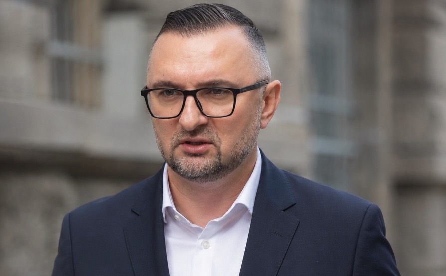 Janez Stušek | FOTO: Pokukaj24.si / DALL·E