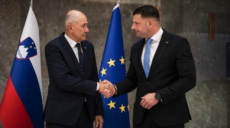 Stevanović Janši jasno ‘zarisal’ pogoje Janez Janša in Zoran Stevanović | FOTO: Pokukaj24.si / DALL·E