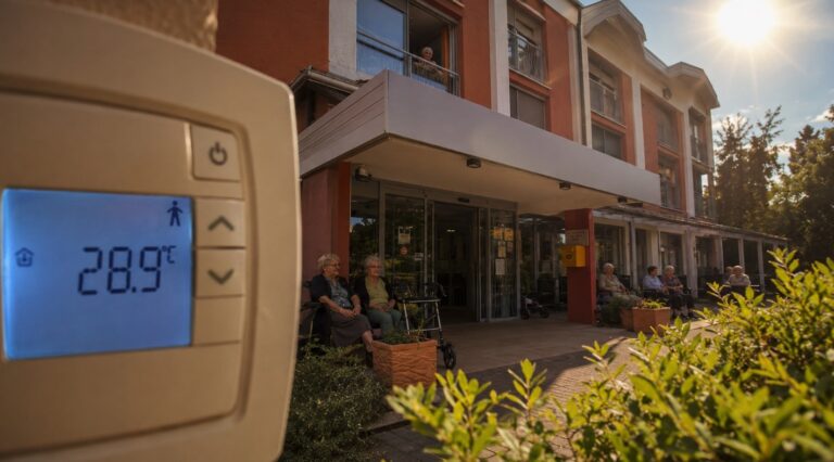 Skoraj 30 stopinj v sobah doma Rakičan z dementnimi? Svojci pretreseni: »Kako je to sploh mogoče?« Slika je simbolična | FOTO: Pokukaj24.si / DALL·E