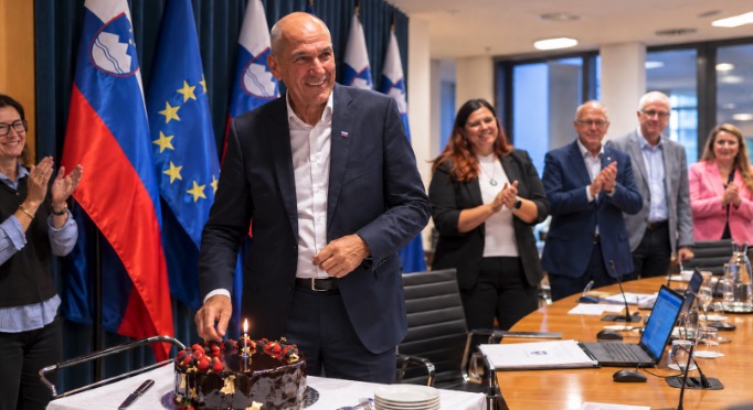 VIDEO: Danes svoj rojstni dan praznuje premier Janez Janša!