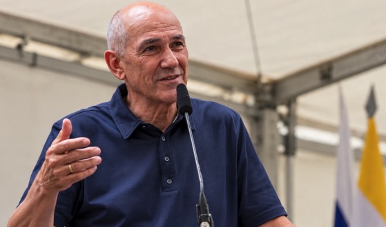 Janez Janša | FOTO: Pokukaj24.si / DALL·E