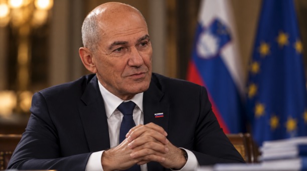 Janez Janša | FOTO: Pokukaj24.si / DALL·E